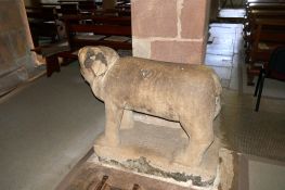 Andlau - Bear protecting crypt